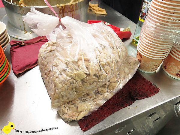 【新莊】中港蚵仔麵線-料多到爆炸的麵線