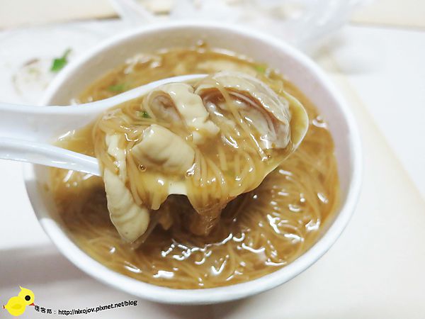 【新莊】中港蚵仔麵線-料多到爆炸的麵線