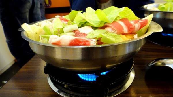 8鍋臭臭鍋(新莊總店):【台北新莊】輔大周邊美食CP值超高之學生最愛8鍋臭臭鍋