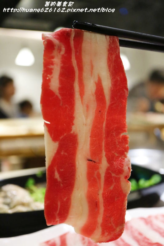 郁之町:【新北新莊區】新莊火鍋『郁之町鍋物』清淡好湯頭,幸福新滋味~