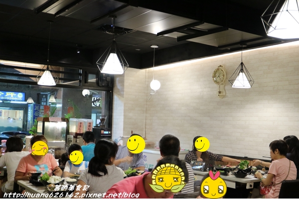 郁之町:【新北新莊區】新莊火鍋『郁之町鍋物』清淡好湯頭,幸福新滋味~