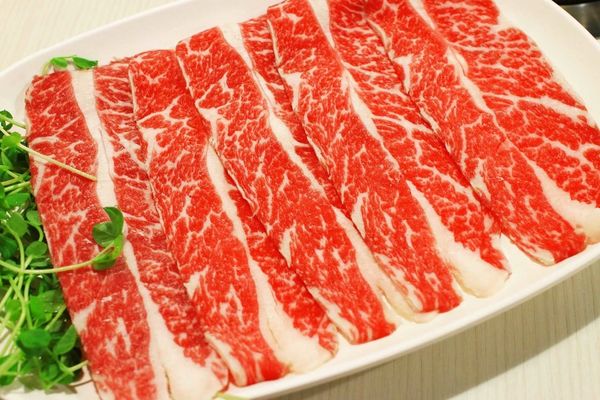 【新莊餐廳】郁之町日式鍋物-雞豬牛羊一次通吃