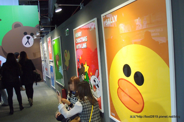 LINE FRIENDS互動樂園：【台北市林】LINE FRIENDS互動樂園－LINE主題人物跟你相見歡！可愛的饅頭人、兔兔等，還有四公尺高的熊大！（科學教育館七樓）