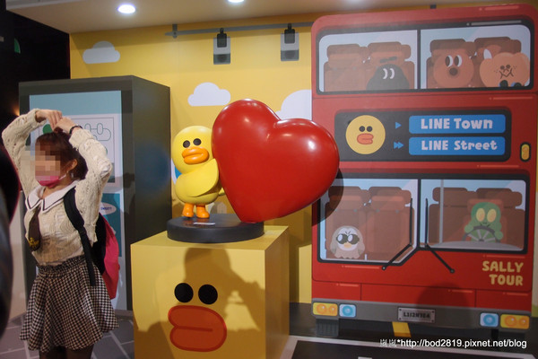 LINE FRIENDS互動樂園：【台北市林】LINE FRIENDS互動樂園－LINE主題人物跟你相見歡！可愛的饅頭人、兔兔等，還有四公尺高的熊大！（科學教育館七樓）