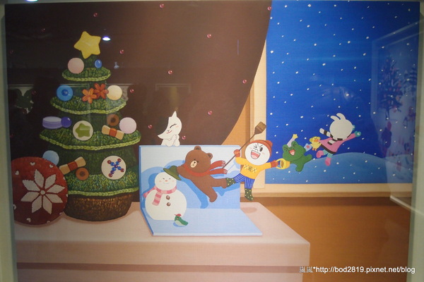 LINE FRIENDS互動樂園：【台北市林】LINE FRIENDS互動樂園－LINE主題人物跟你相見歡！可愛的饅頭人、兔兔等，還有四公尺高的熊大！（科學教育館七樓）