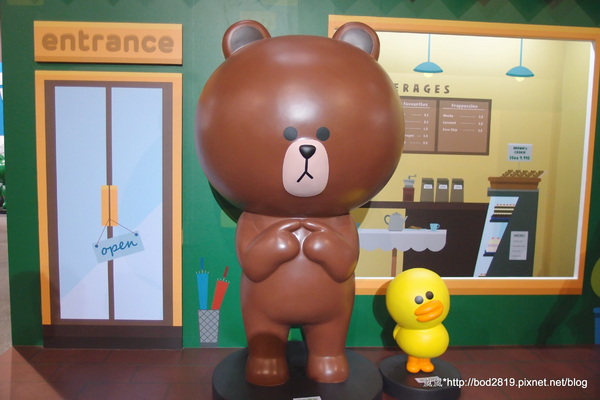 LINE FRIENDS互動樂園：【台北市林】LINE FRIENDS互動樂園－LINE主題人物跟你相見歡！可愛的饅頭人、兔兔等，還有四公尺高的熊大！（科學教育館七樓）