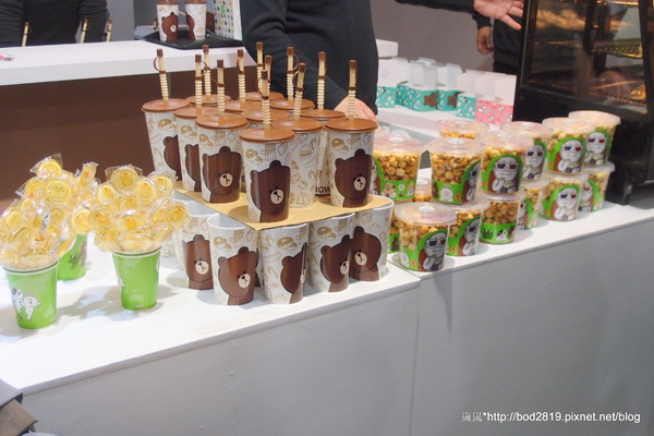 LINE FRIENDS互動樂園：【台北市林】LINE FRIENDS互動樂園－LINE主題人物跟你相見歡！可愛的饅頭人、兔兔等，還有四公尺高的熊大！（科學教育館七樓）