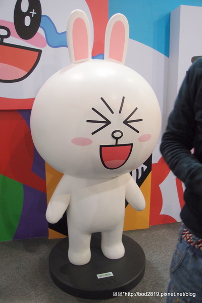 LINE FRIENDS互動樂園：【台北市林】LINE FRIENDS互動樂園－LINE主題人物跟你相見歡！可愛的饅頭人、兔兔等，還有四公尺高的熊大！（科學教育館七樓）