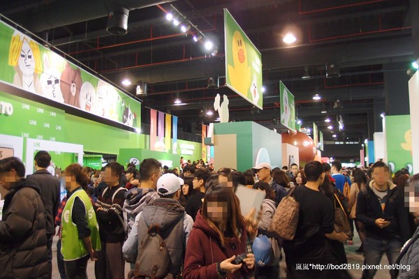 LINE FRIENDS互動樂園：【台北市林】LINE FRIENDS互動樂園－LINE主題人物跟你相見歡！可愛的饅頭人、兔兔等，還有四公尺高的熊大！（科學教育館七樓）