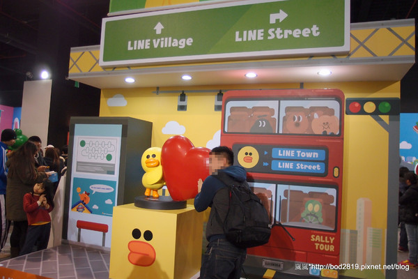 LINE FRIENDS互動樂園：【台北市林】LINE FRIENDS互動樂園－LINE主題人物跟你相見歡！可愛的饅頭人、兔兔等，還有四公尺高的熊大！（科學教育館七樓）