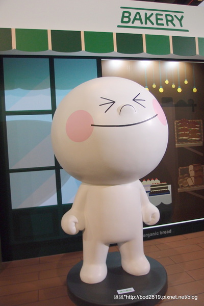 LINE FRIENDS互動樂園：【台北市林】LINE FRIENDS互動樂園－LINE主題人物跟你相見歡！可愛的饅頭人、兔兔等，還有四公尺高的熊大！（科學教育館七樓）