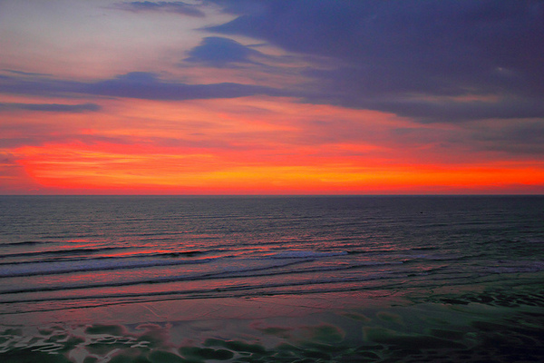 海天一線看海區：[遊記]【新竹市】南寮漁港。 海天一線看海區火燒雲美景