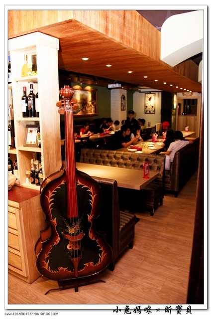 Tom's Pizzeria Trattoria 湯姆餐酒館(蘆洲店):【美食 ♥ 台北蘆洲】☼ 湯姆咖啡廚房Tom's Pizzeria Trattoria ☼ 道地的義式料理&窯烤披薩♥♥