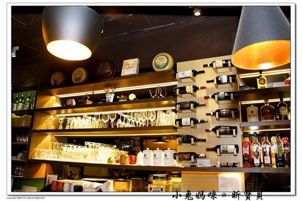 Tom's Pizzeria Trattoria 湯姆餐酒館(蘆洲店):【美食 ♥ 台北蘆洲】☼ 湯姆咖啡廚房Tom's Pizzeria Trattoria ☼ 道地的義式料理&窯烤披薩♥♥