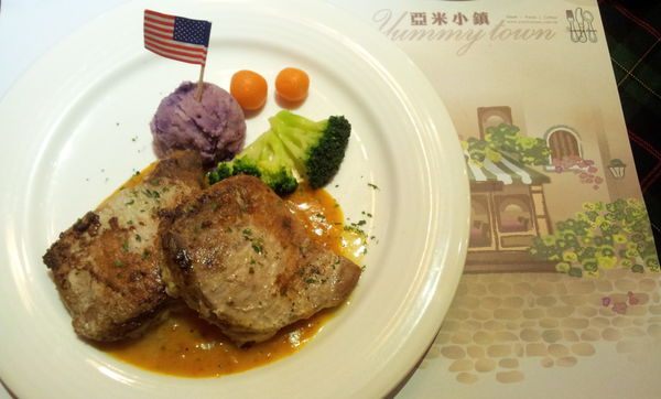 鑲餡法式豬排佐卡非醬