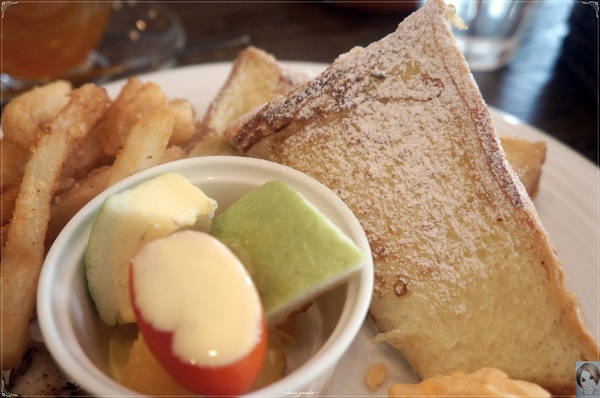 Chez Moi Cafe 來我家吧:台北 捷運中山站 來我家吧~小畫廊的早午餐約會