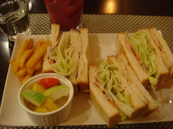 Chez Moi Cafe 來我家吧:中山站的好朋友 Chez Moi 來我家吧!