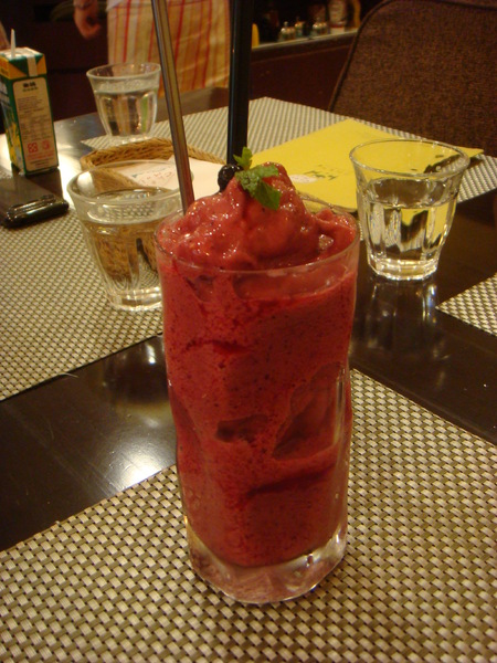 Chez Moi Cafe 來我家吧:中山站的好朋友 Chez Moi 來我家吧!