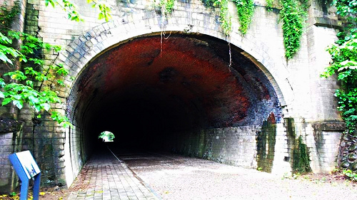 崎頂隧道文化公園：【苗栗景點】崎頂隧道文化公園子母隧道
