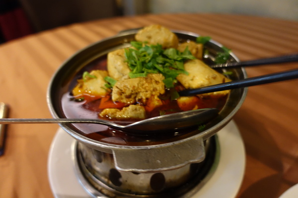 阿秋大肥鵝:(胖樺食記)台中在地人首推必吃美食「阿秋大肥鵝」,適合尾牙聚餐家庭聚會熱炒調味夠力