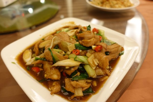 阿秋大肥鵝:(胖樺食記)台中推薦必吃美食『阿秋大肥鵝』。眾多熱炒美味下飯適合多人聚餐公司尾牙