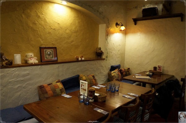 CHIFFON:台北 捷運中山站 CHIFFON~美味戚風蛋糕裡藏著人氣炸雞