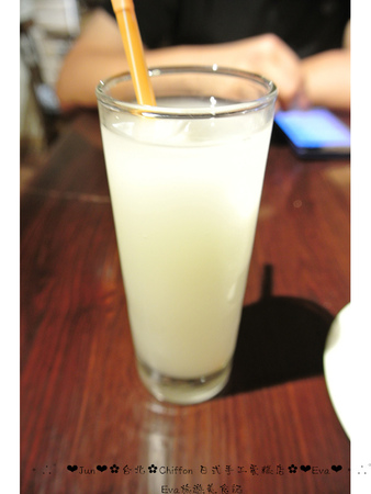 CHIFFON：【食記】oO。台北市　Chiffon 日式手作蛋糕　日式手作蛋糕店，居然有賣鹹餐點，而且雞肉球跟壘球一樣大顆，大家趕快來吃～！。o○。