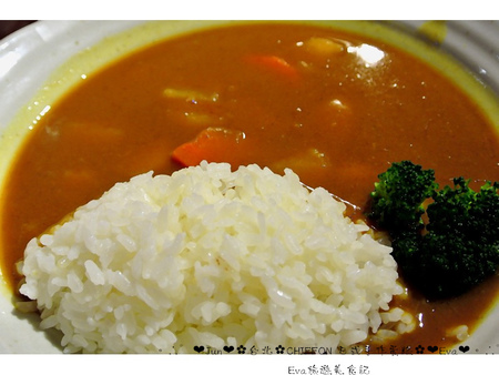 CHIFFON：【食記】oO。台北市　Chiffon 日式手作蛋糕　日式手作蛋糕店，居然有賣鹹餐點，而且雞肉球跟壘球一樣大顆，大家趕快來吃～！。o○。