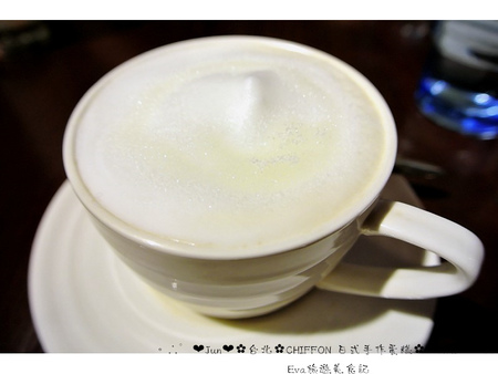 CHIFFON：【食記】oO。台北市　Chiffon 日式手作蛋糕　日式手作蛋糕店，居然有賣鹹餐點，而且雞肉球跟壘球一樣大顆，大家趕快來吃～！。o○。