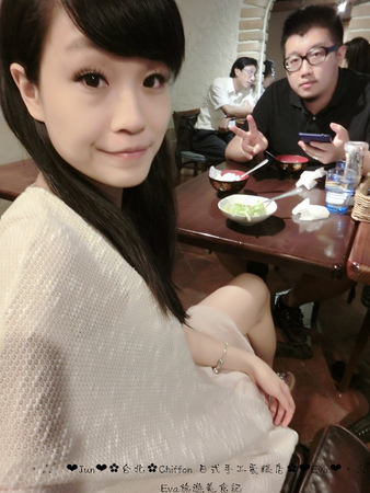 CHIFFON：【食記】oO。台北市　Chiffon 日式手作蛋糕　日式手作蛋糕店，居然有賣鹹餐點，而且雞肉球跟壘球一樣大顆，大家趕快來吃～！。o○。