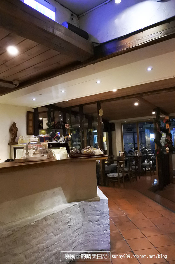 CHIFFON:【台北|CHIFFON CAKE】炸雞味美 甜點值得期待!!