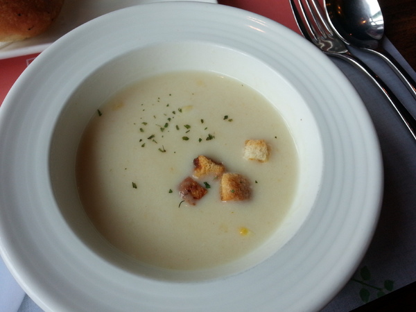 MoMo Pasta 義式料理餐廳：台中中友。MoMo Pasta 義式料理餐廳