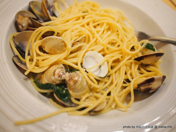 LOPHIL'S菲淇士義式廚房：【食記】台中LOPHIL’S PASTA菲淇士義式廚房@北區一中街商圈 : 非歧視,低消是你的寶貴時間!平價高水準,Q彈實在的義大利麵