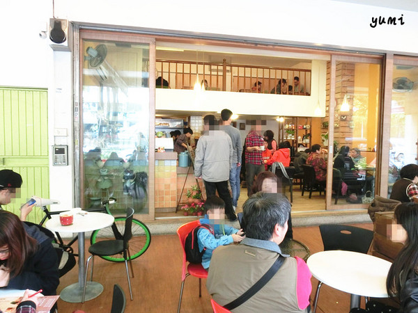 三角函數(旗鑑店)：【台中食記】一天之計在於晨 悠閒享受早午餐@三角函數