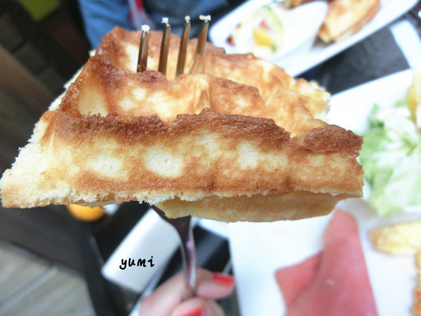 三角函數(旗鑑店)：【台中食記】一天之計在於晨 悠閒享受早午餐@三角函數