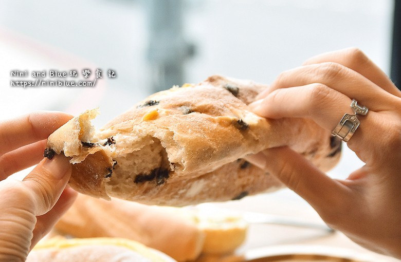 歐客佬咖啡麵包甜點太原路39