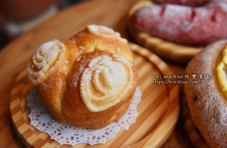 歐客佬咖啡麵包甜點太原路33