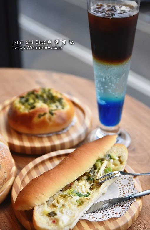 歐客佬咖啡麵包甜點太原路30