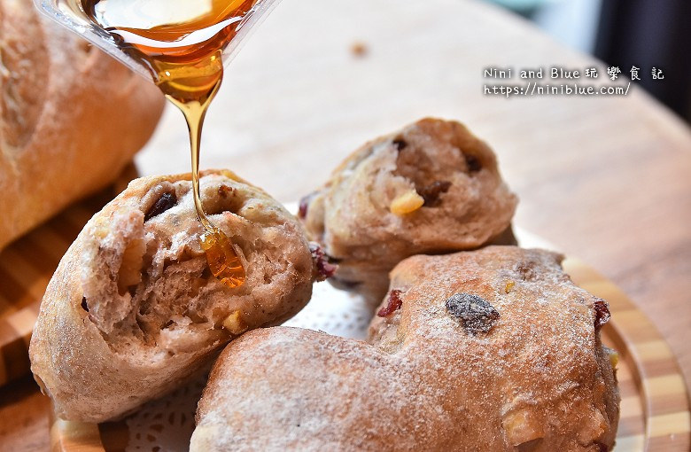 歐客佬咖啡麵包甜點太原路26