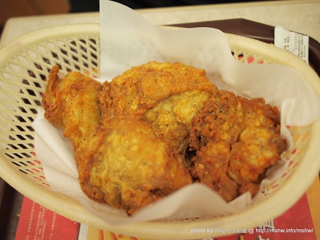 肯德基(台中五權餐廳):景深都沒控制好XD 不過餓了也沒辦法 ~ 台中〞肯德基KFC〞五權店