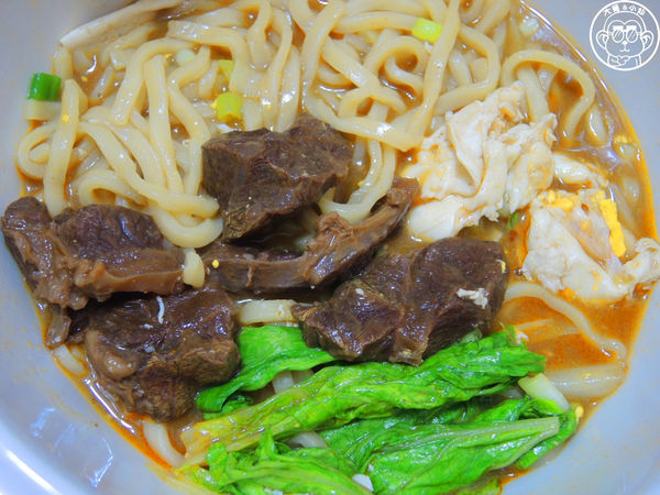小林牛肉麵：哩哩摳摳【創造宅經濟･台中小林牛肉麵】牛肉麵和獅子頭絕配