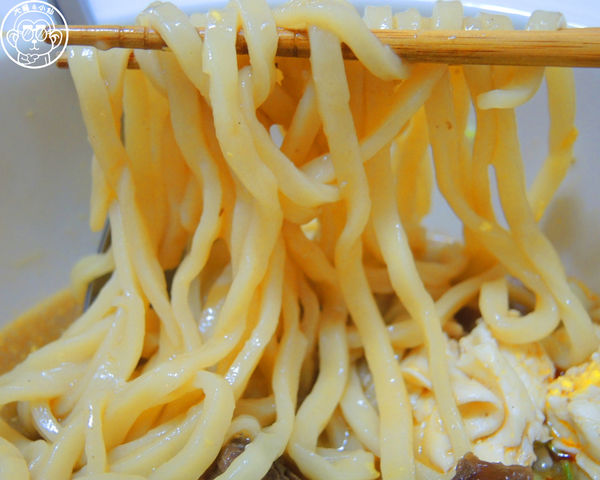 小林牛肉麵：哩哩摳摳【創造宅經濟･台中小林牛肉麵】牛肉麵和獅子頭絕配