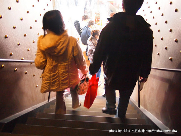 赤鬼炙燒牛排館(崇德店):【食記】嘖嘖…這麼X難怪年終有90個月 @ 台中北屯-赤鬼牛排-崇德店