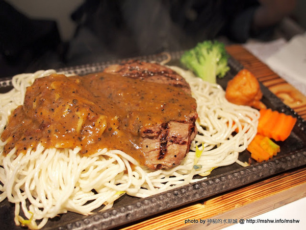 赤鬼炙燒牛排館(崇德店):【食記】嘖嘖…這麼X難怪年終有90個月 @ 台中北屯-赤鬼牛排-崇德店