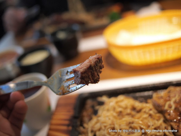 赤鬼炙燒牛排館(崇德店):【食記】嘖嘖…這麼X難怪年終有90個月 @ 台中北屯-赤鬼牛排-崇德店