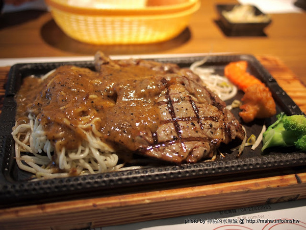 赤鬼炙燒牛排館(崇德店):【食記】嘖嘖…這麼X難怪年終有90個月 @ 台中北屯-赤鬼牛排-崇德店