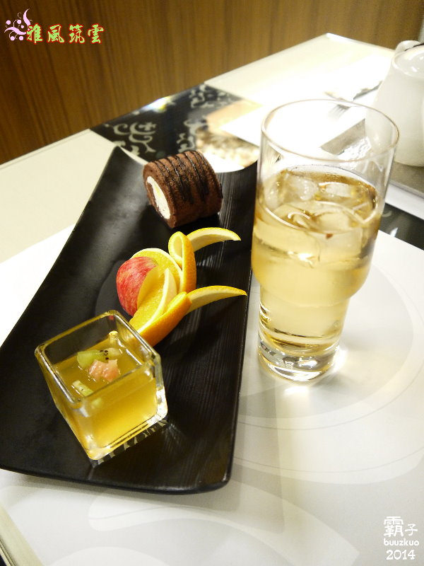 雅風筑雲:台中大坑「雅風筑雲」藝園餐廳,彷彿一間小型收藏博物館 ~