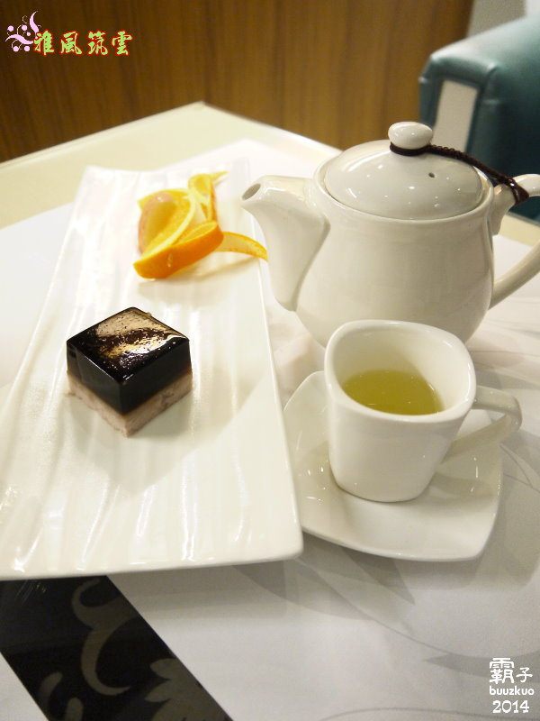 雅風筑雲:台中大坑「雅風筑雲」藝園餐廳,彷彿一間小型收藏博物館 ~