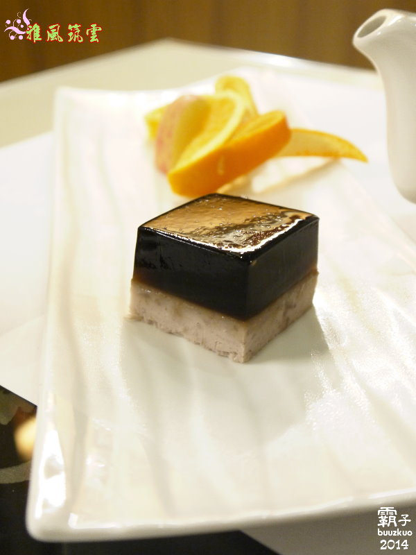 雅風筑雲:台中大坑「雅風筑雲」藝園餐廳,彷彿一間小型收藏博物館 ~