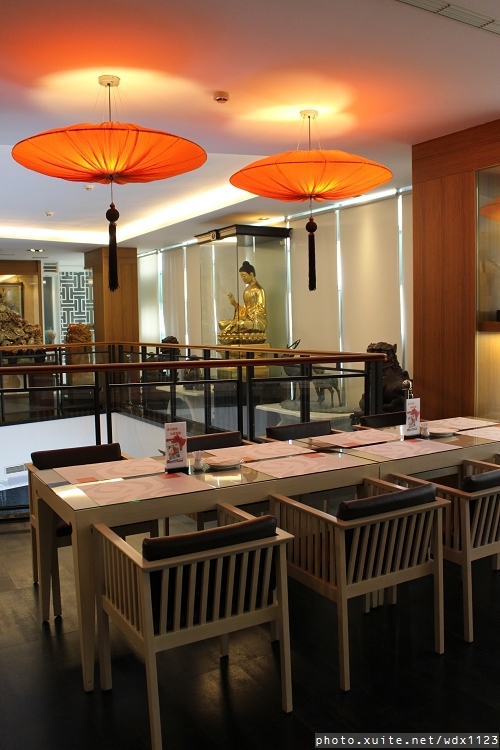 雅風筑雲：台中【雅風筑雲】藝園餐廳❤美食與藝術的結合，彷彿罝身於博物館用餐~103.04.20